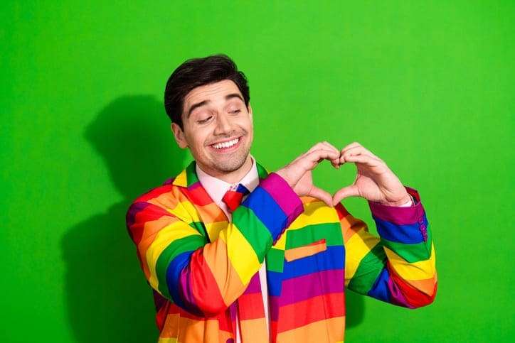 Gays, lesbiennes, drag queens, transgenres, transsexuels tel rose LGBT